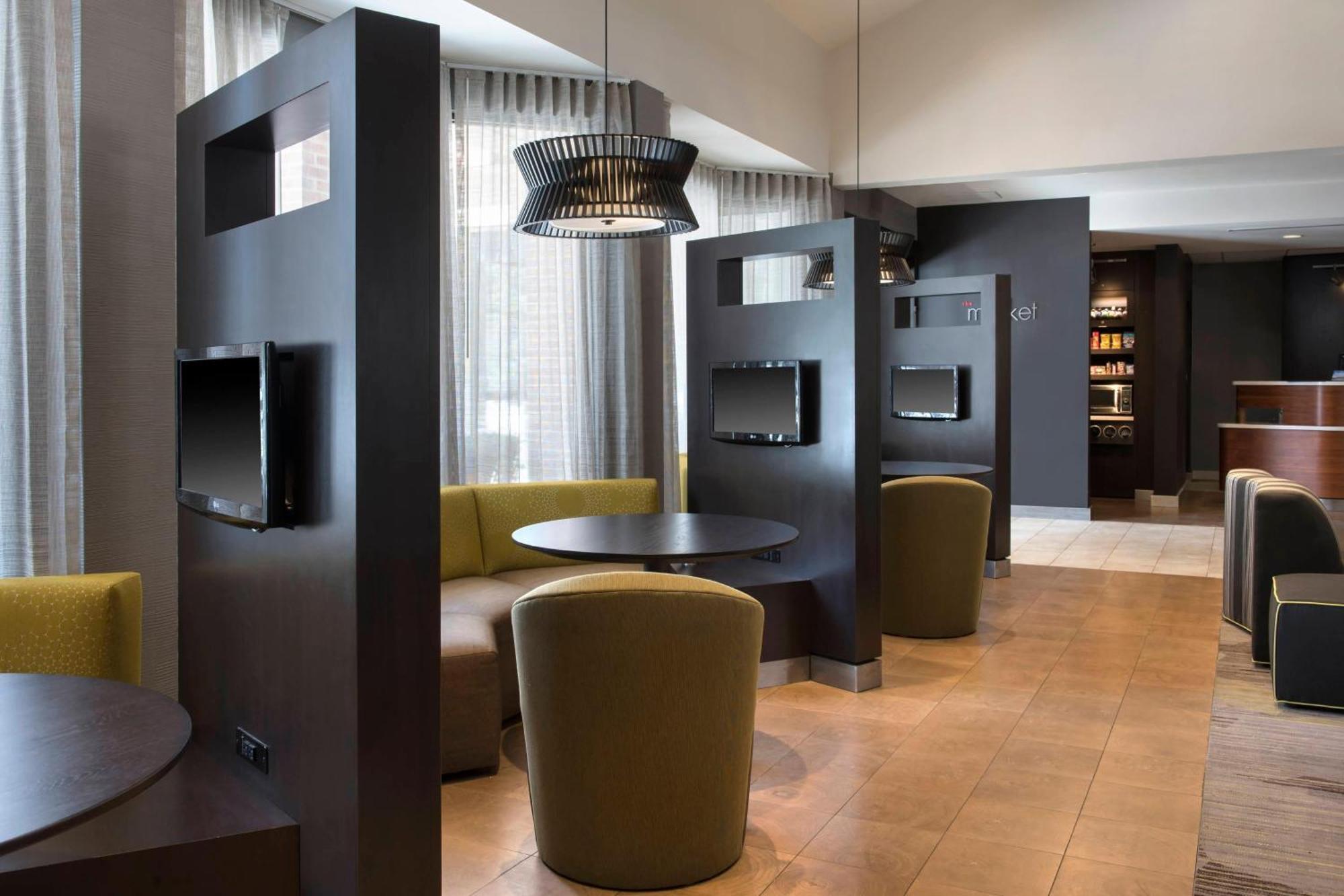 Courtyard By Marriott Boston Norwood/Canton Bagian luar foto
