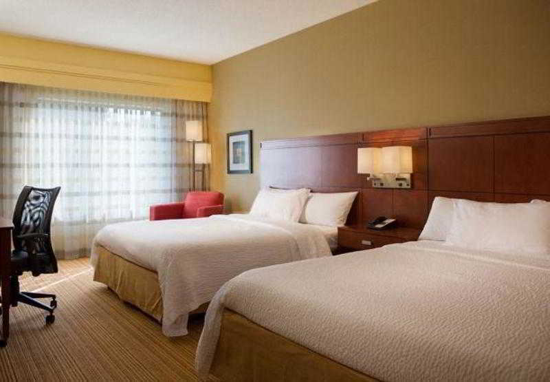 Courtyard By Marriott Boston Norwood/Canton Bagian luar foto