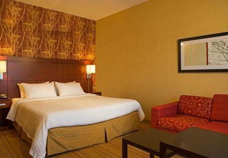 Courtyard By Marriott Boston Norwood/Canton Bagian luar foto