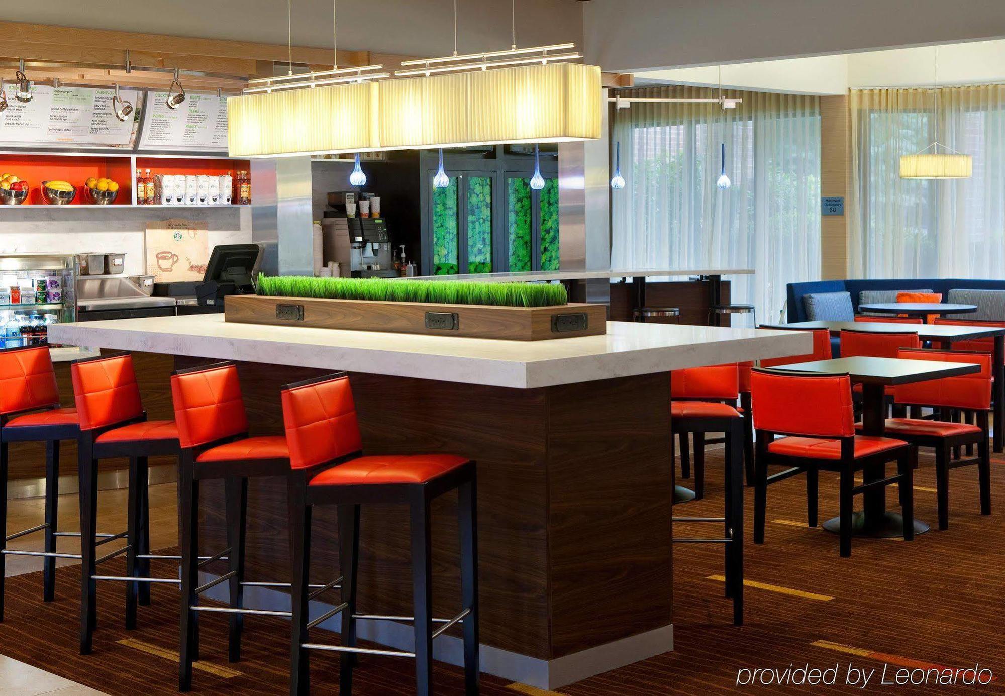 Courtyard By Marriott Boston Norwood/Canton Restoran foto