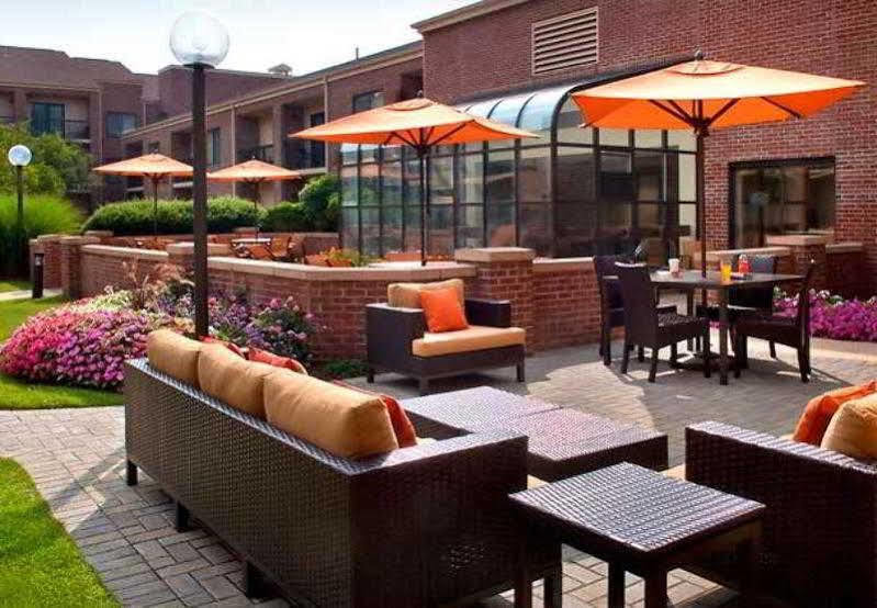 Courtyard By Marriott Boston Norwood/Canton Bagian luar foto
