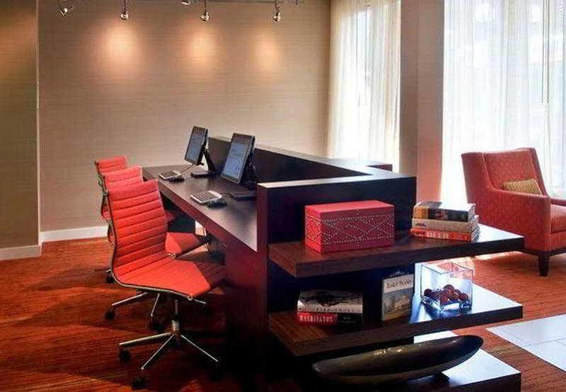 Courtyard By Marriott Boston Norwood/Canton Bagian luar foto